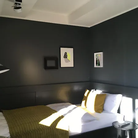 Weiss 3* Helmbrechts