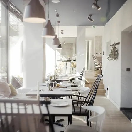 Weiss 3* Helmbrechts