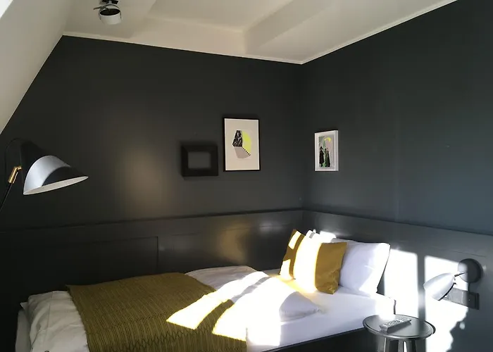 Weiss 3* Helmbrechts