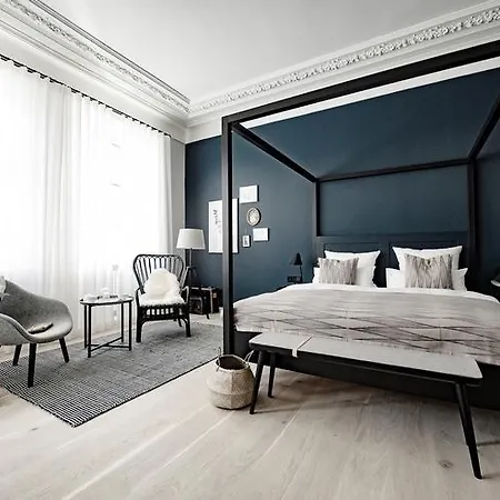 Hotel Weiss 3*